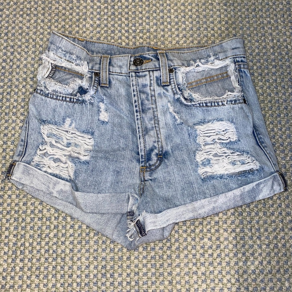 Worn 1x Carmar Ripped Shorts